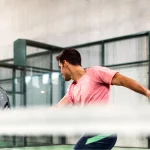 ropa padel - jugando al padel